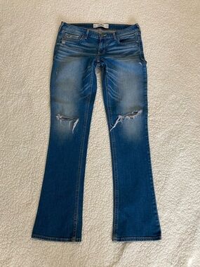 HOLLISTER JEANS 9R LIKE NEW